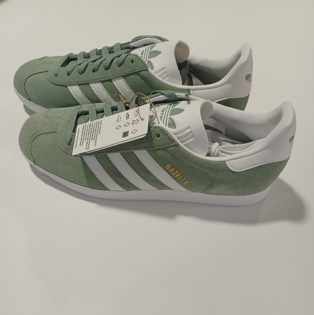 SOLD DO NOT BUY Adidas Gazelle Men's Unisex Green Indoor Sneakers - Picture 1 of 11